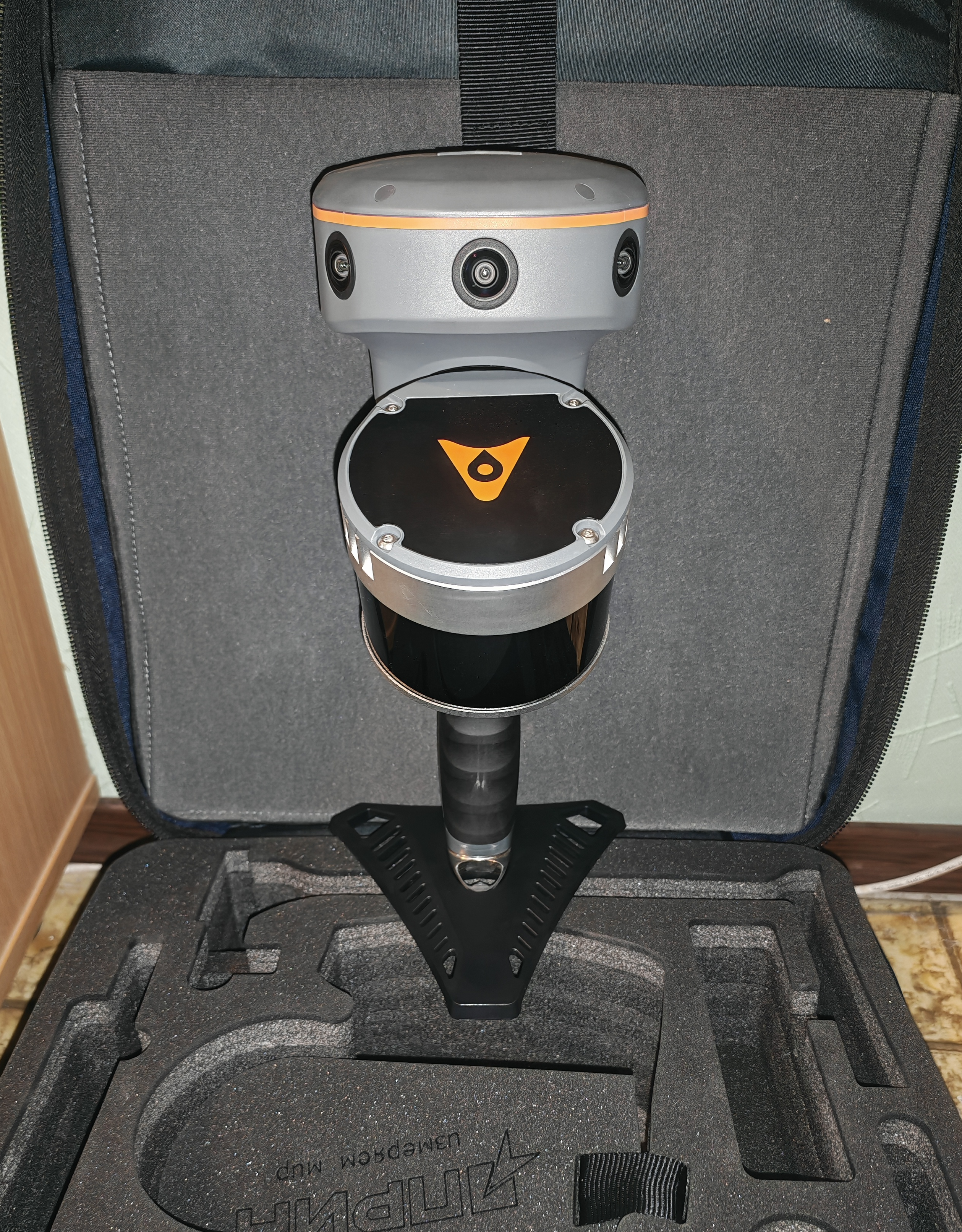 Сканер CHCNAV RS10
